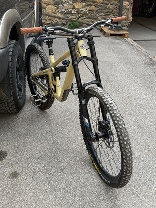 Bicicleta Yeti Full Suspension