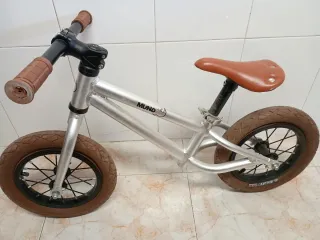 Bicicleta de equilibrio MUND