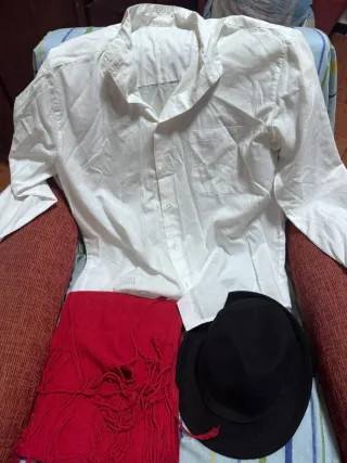 Blusa blanca con encaje talla 38