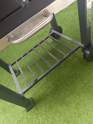 Barbacoa de carbón negra