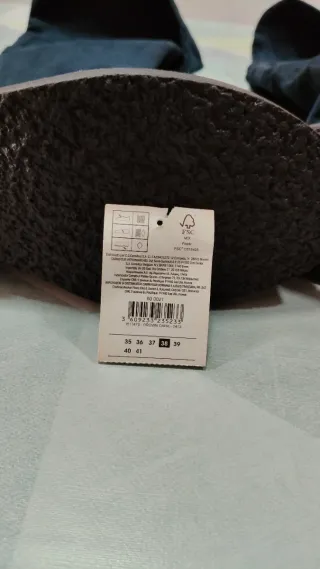 Botas altas azul marino con hebilla