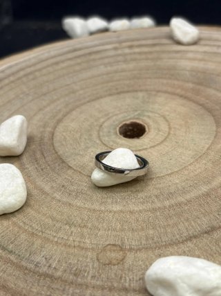 Anillo con circonitas