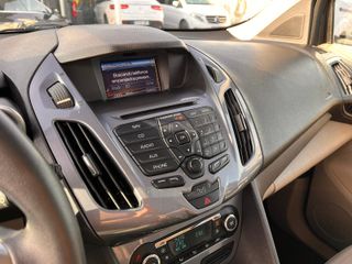 Ford Grand Tourneo Connec 2015