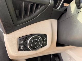 Ford Grand Tourneo Connec 2015