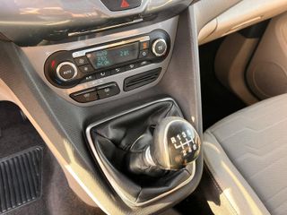 Ford Grand Tourneo Connec 2015