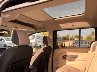 Ford Grand Tourneo Connec 2015