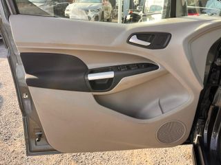 Ford Grand Tourneo Connec 2015