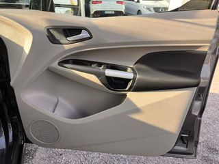 Ford Grand Tourneo Connec 2015