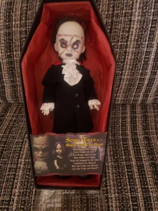 Muñeco Living Dead Dolls Pure Evil