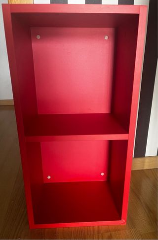 Estanterías Cubos Rojo y Gris