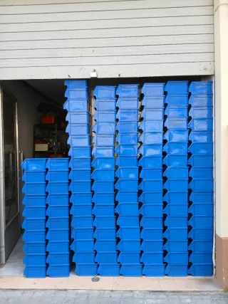 Cajas de almacenamiento de plástico azul