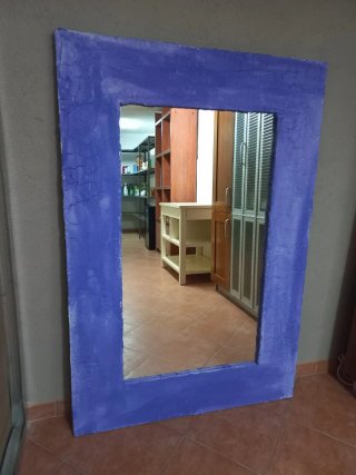 Specchio con cornice blu/viola