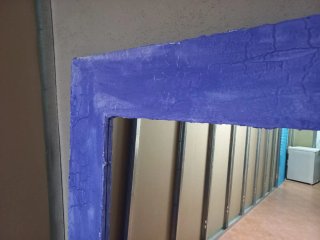 Specchio con cornice blu/viola