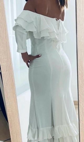 Traje de flamenca blanco con volantes