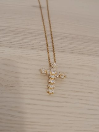 Colgante Cruz Acero Inoxidable Circonitas Dorada