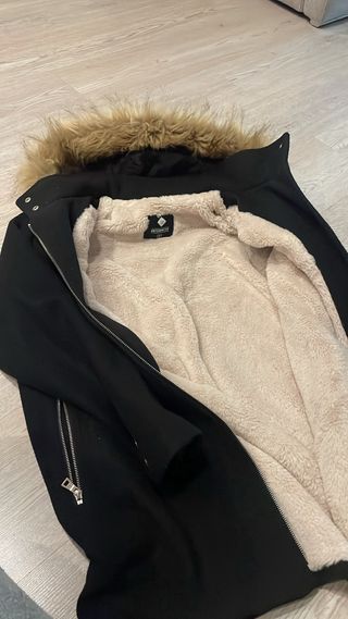 Parka Mujer Capucha Pelo Interior Negra