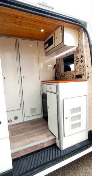 Mercedes-Benz Sprinter FURGON VIVIENDA CAMPER