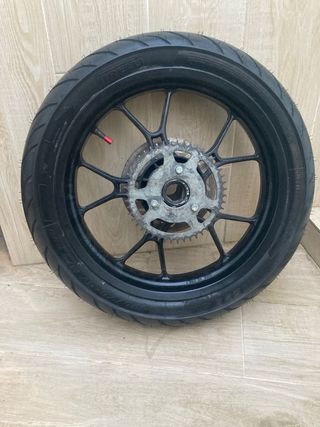 Ruedas supermotard con neumaticos a estrenar