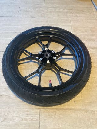 Ruedas supermotard con neumaticos a estrenar