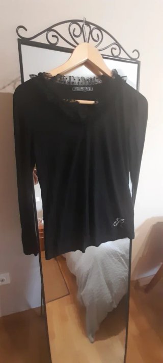 Camiseta Rosalita McGeen Negra