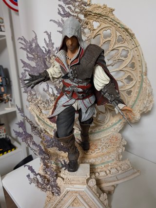 Statua Assassin's Creed Ezio Scala 1:4 Pure Arts