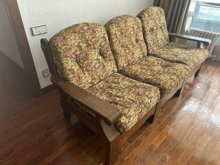 Conjunto d Sillones de Madera con Tapicería Floral