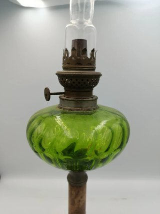 ANTIGUO QUINQUÉ CRISTAL Y METAL