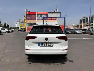 Volkswagen Golf 2021