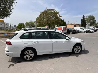 Volkswagen Golf 2021