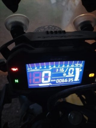 Suzuki V-Strom 250 Adventure Negra