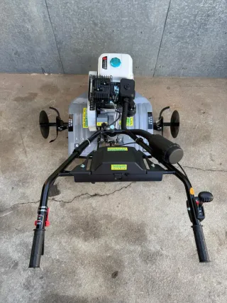 Motoazada Omega Nueva