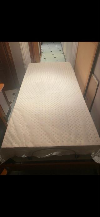 Cama articulada con somier y colchón