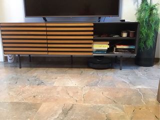 Mueble TV Negro y Madera