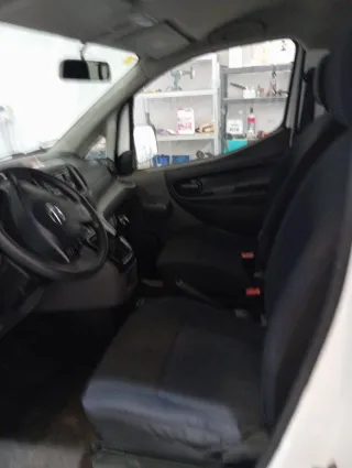 Nissan NV200 2015