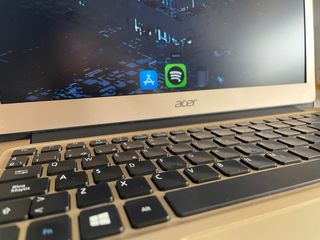 Acer Swift 3 Luxury Gold - Ultra ligero y fino