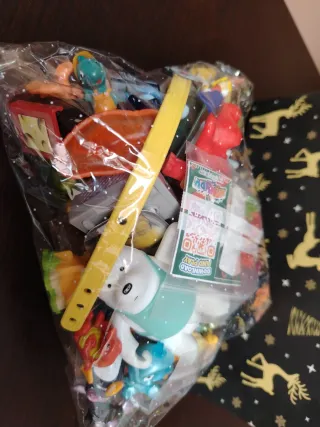 Lote figuras kinder variadas