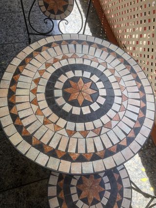 Mesa y 2 sillas forja y cerámica