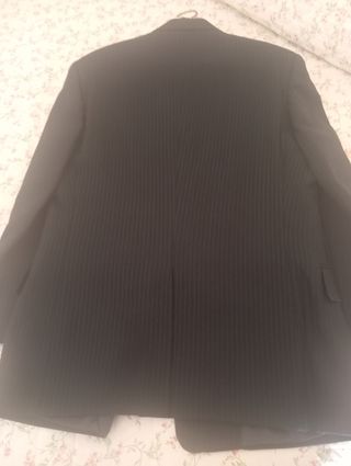 Completo elegante uomo blu