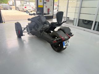 Can-Am Ryker Trike Negro/Gris