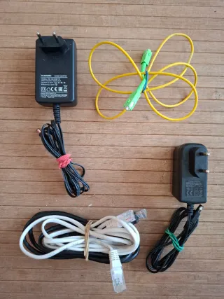 Pack Red Fibra: Router Dual Band + ONT Huawei +PLC