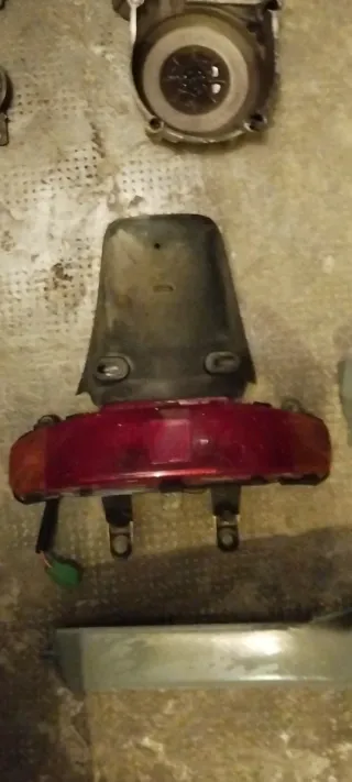 Portamatriculas Honda Yupi