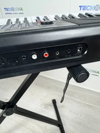Piano teclado Donner 61 teclas con soporte y banqu