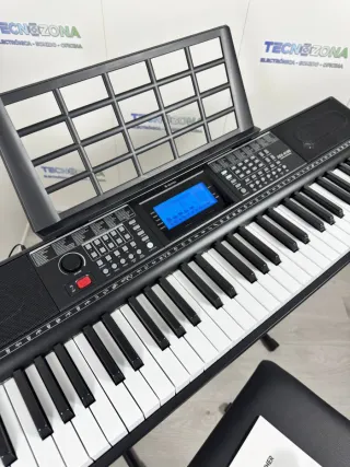 Piano teclado Donner 61 teclas con soporte y banqu