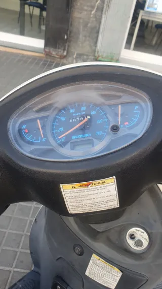 Suzuki Sixteen 125 Scooter 2011