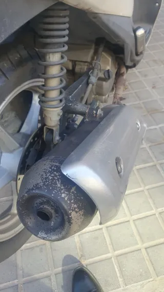 Suzuki Sixteen 125 Scooter 2011
