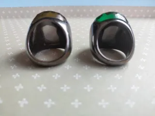 Anillos de piedras facetadas. REGALO un tercero.