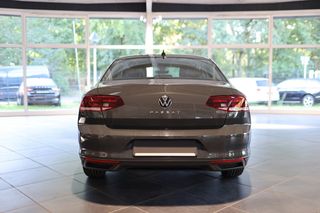 Volkswagen Passat 2021