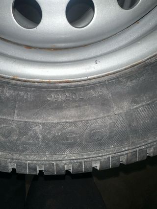 Rueda de coche con llanta Num.195/70R15