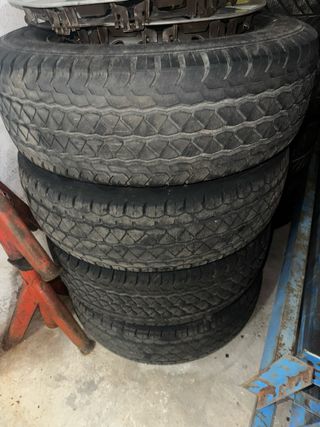 Rueda de coche con llanta Num.195/70R15