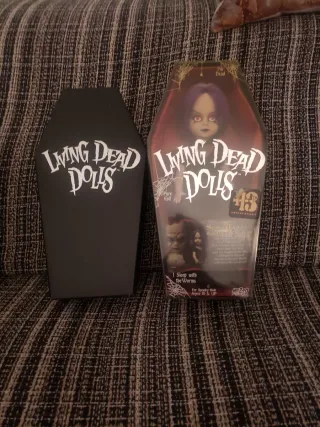 Muñeca Living Dead Dolls Pure Evil